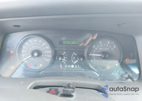 2008 Mercury Grand Marquis Gs z USA, uszkodzony, nr VIN 2MEFM74V88X625061